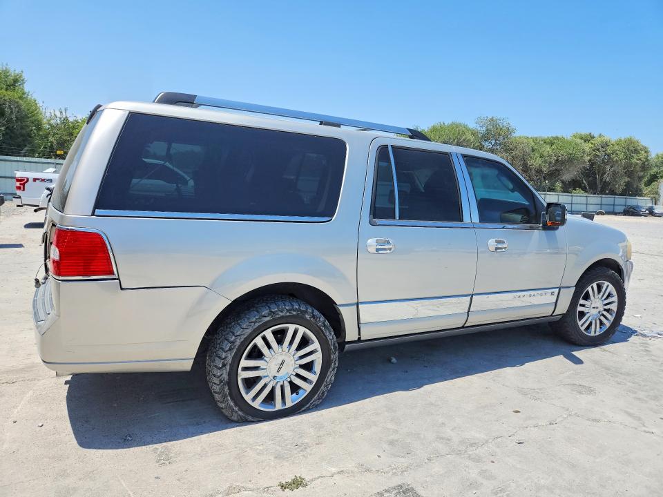 Photo 3 from auction – 2007 LINCOLN NAVIGATOR with VIN 5LMFL27577LJ22984