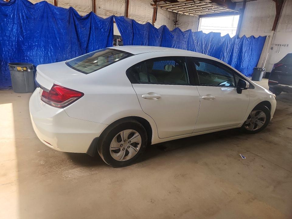 Photo 3 from auction – 2015 HONDA CIVIC with VIN 19XFB2F55FE029965