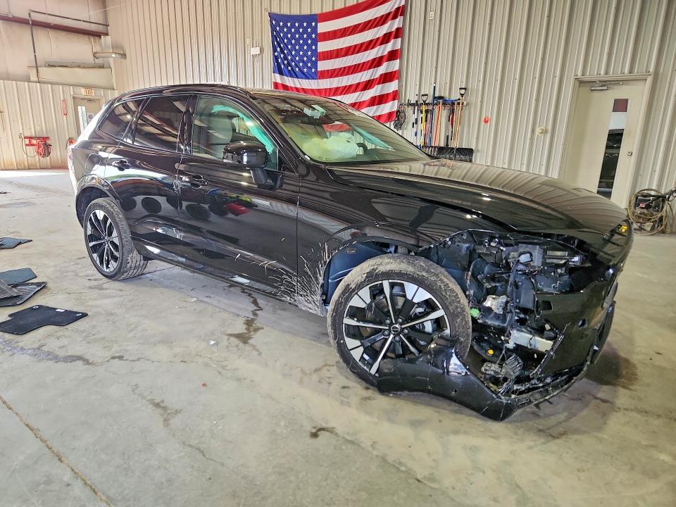 Photo 4 from auction – 2026 VOLVO XC60 with VIN YV4M12RC7T1471937