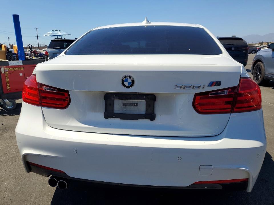 Photo 6 from auction – 2014 BMW 328 with VIN WBA3C1C58EK113964