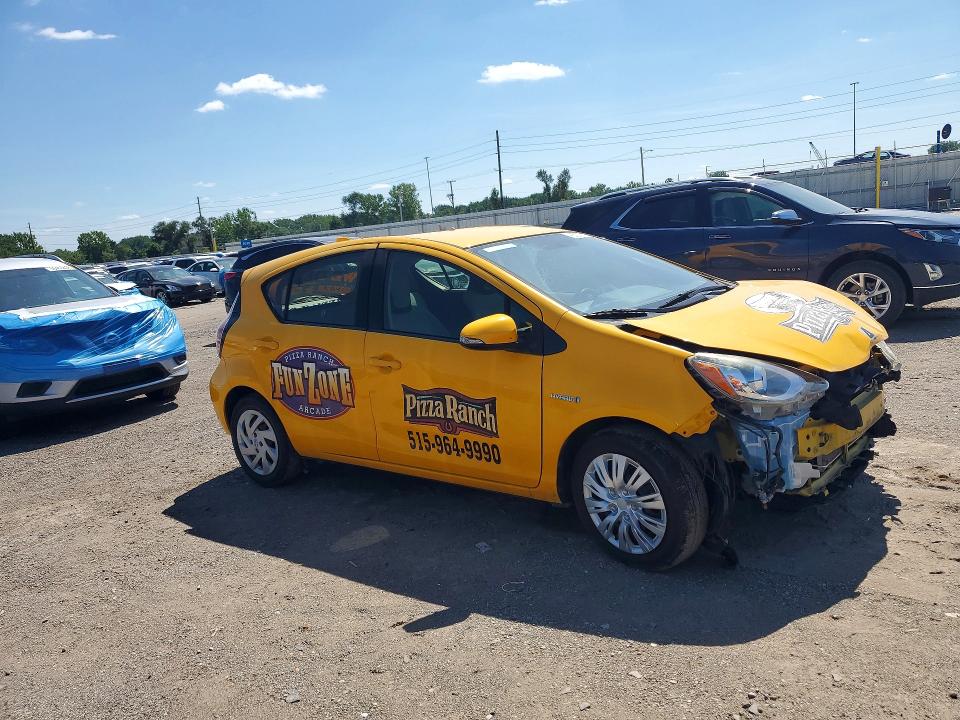 Photo 4 from auction – 2015 TOYOTA PRIUS C with VIN JTDKDTB31F1109527