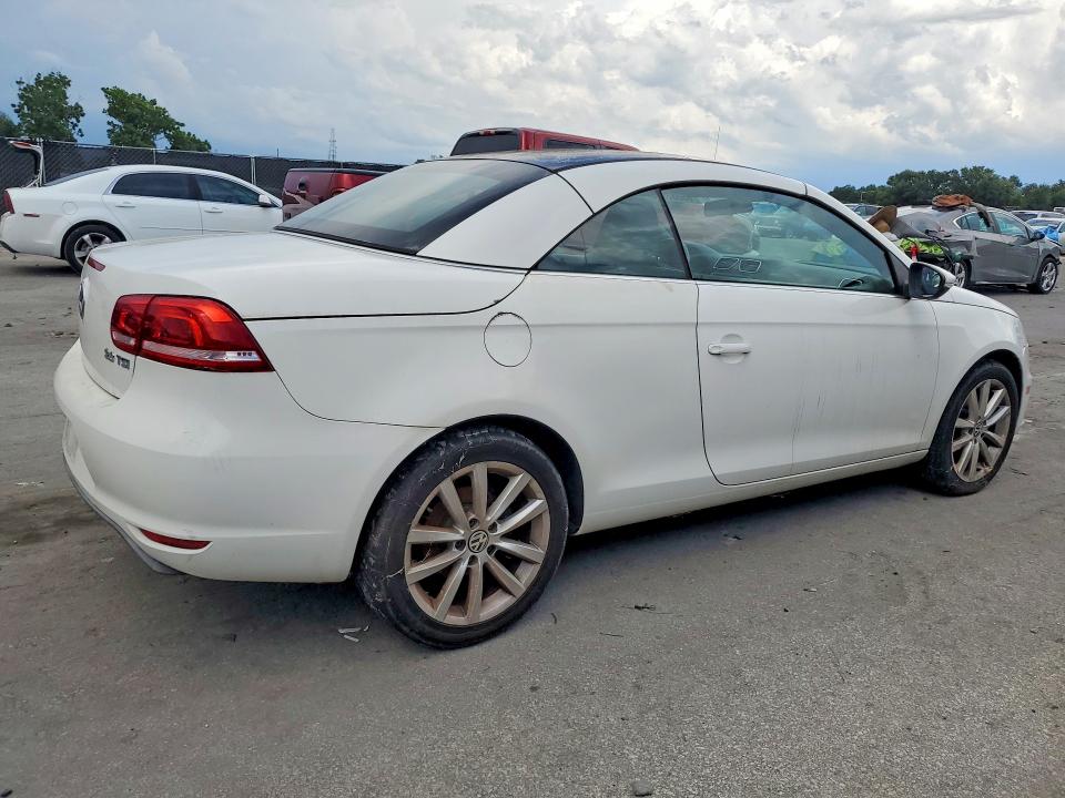 Photo 3 from auction – 2012 VOLKSWAGEN EOS with VIN WVWBW7AH3CV020996