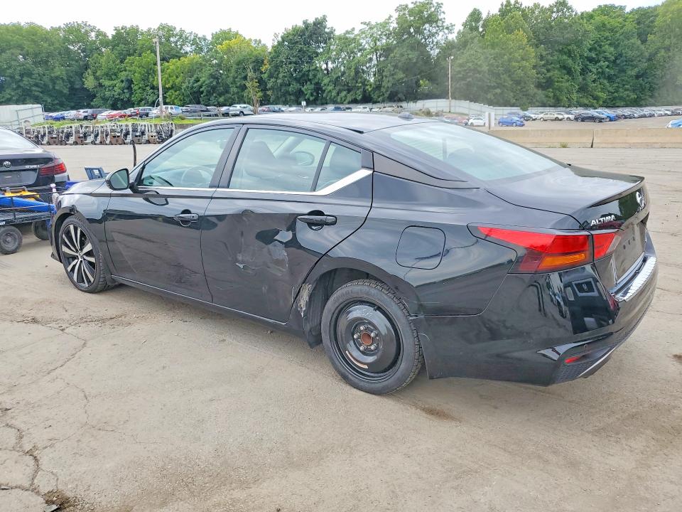 Photo 2 from auction – 2020 NISSAN ALTIMA with VIN 1N4AL4CV2LC101575