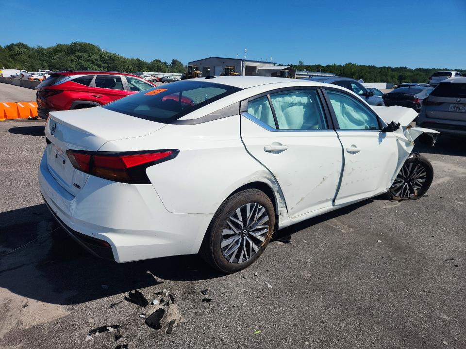 Photo 3 from auction – 2026 NISSAN ALTIMA with VIN 1N4BL4DWXTN334927