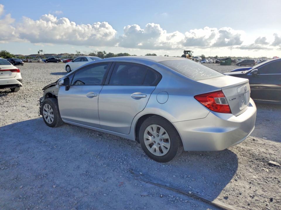 Photo 2 from auction – 2012 HONDA CIVIC with VIN 2HGFB2F54CH330292