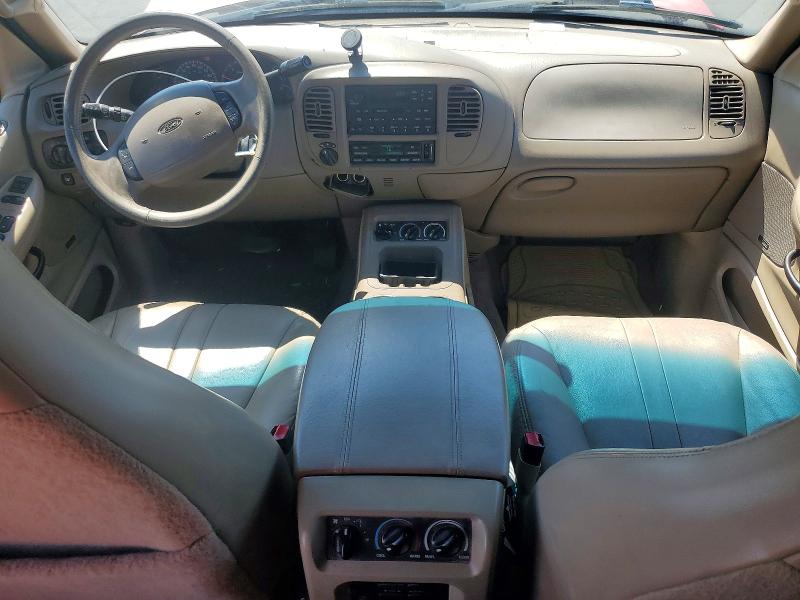 Photo 8 from auction – 2000 FORD EXPEDITION with VIN 1FMPU18L3YLA44703