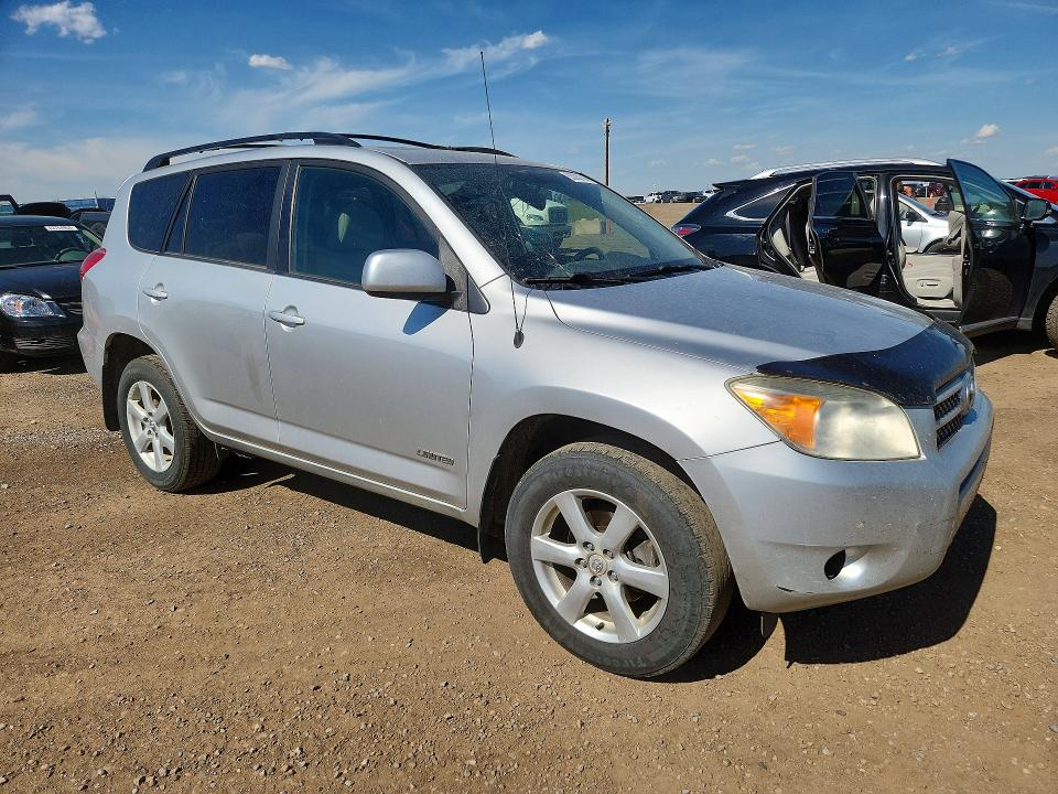 Photo 4 from auction – 2007 TOYOTA RAV4 with VIN JTMBK34V075038223