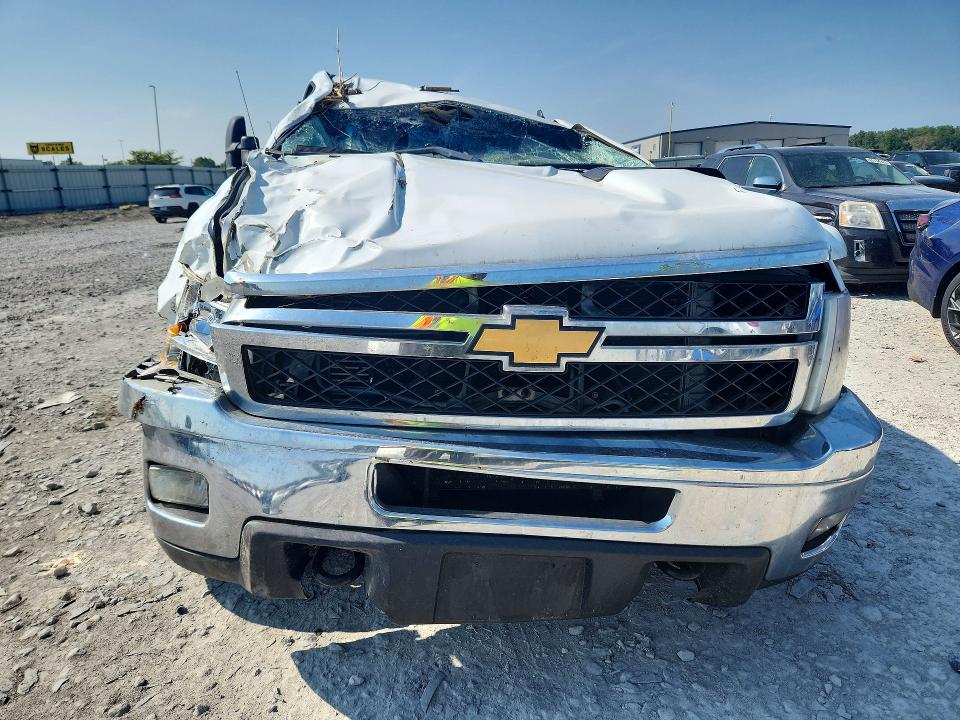 Photo 5 from auction – 2014 CHEVROLET SILVERADO with VIN 1GC4K0C86EF152897