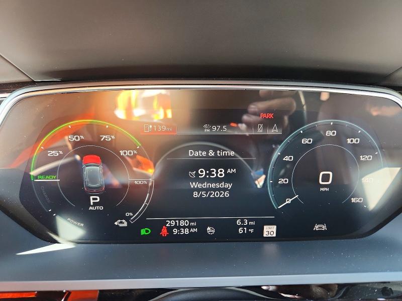 Photo 9 from auction – 2019 AUDI E-TRON with VIN WA1VAAGE2KB021167