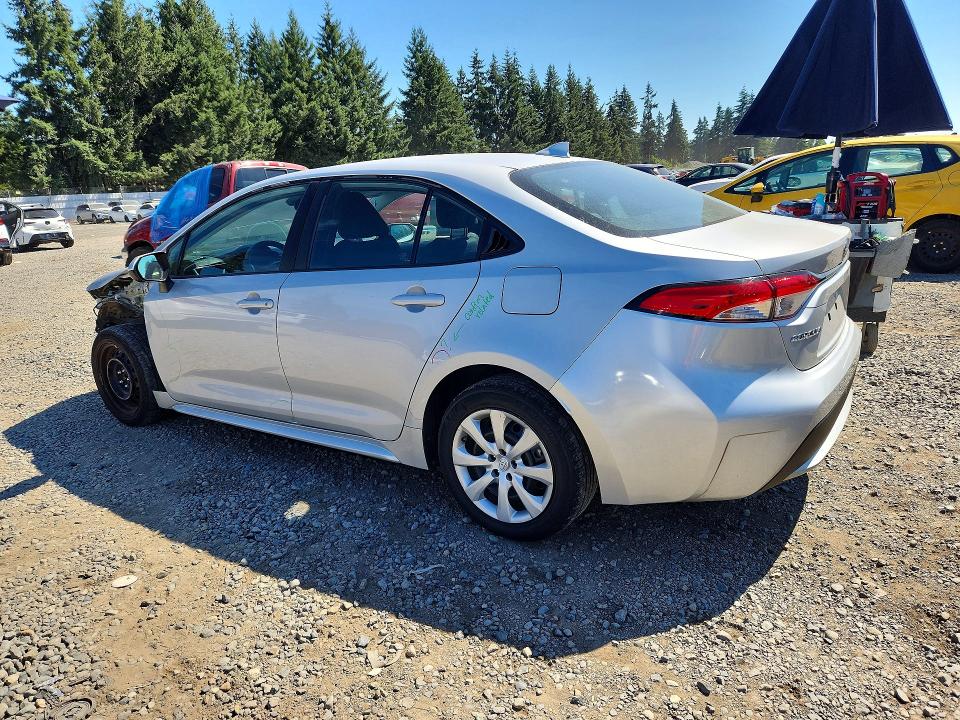 Photo 2 from auction – 2021 TOYOTA COROLLA with VIN 5YFEPMAE2MP200733