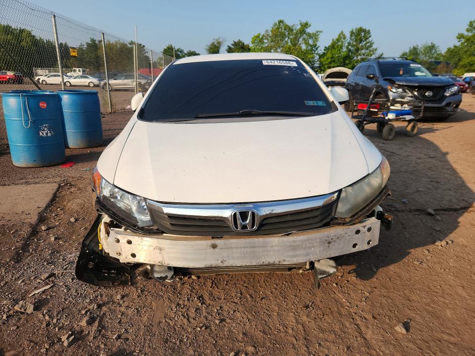 Photo 5 from auction – 2012 HONDA CIVIC with VIN 2HGFB2F5XCH560368