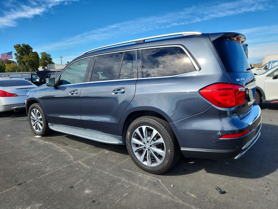 Photo 2 from auction – 2015 MERCEDES-BENZ GL with VIN 4JGDF6EE2FA609533