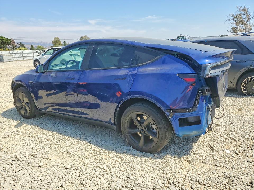Photo 2 from auction – 2026 TESLA MODEL Y with VIN 7SAYGDED1TF378158