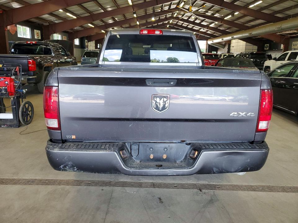 Photo 6 from auction – 2018 RAM 1500 with VIN 1C6RR7FG7JS343783