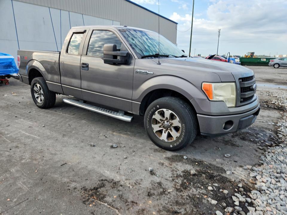صورة رقم 4 من المزاد - 2013 FORD F150 مع VIN 1FTFX1CF3DFA58215