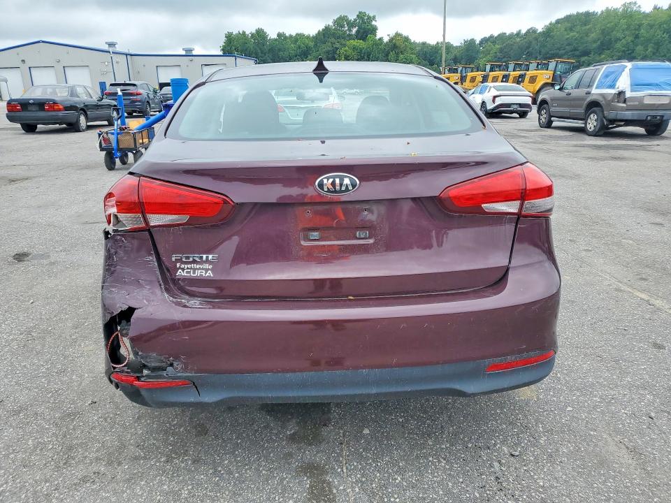 Photo 6 from auction – 2017 KIA FORTE with VIN 3KPFK4A78HE156166