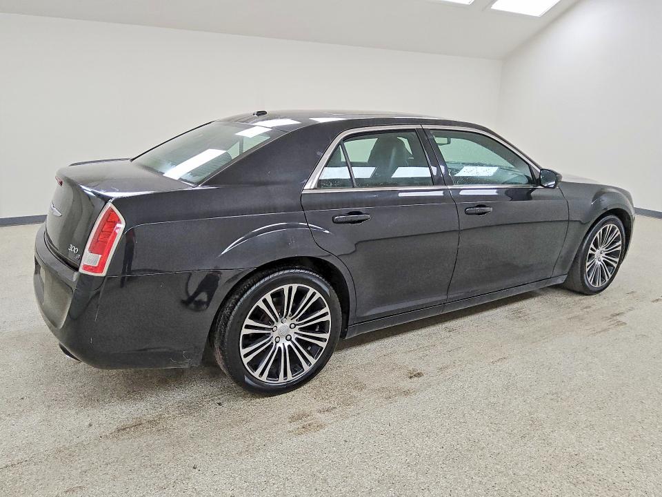 Photo 3 from auction – 2014 CHRYSLER 300 with VIN 2C3CCABG5EH183004