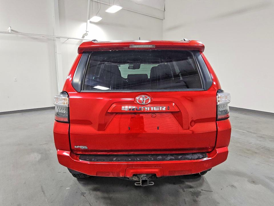 Photo 6 from auction – 2024 TOYOTA 4RUNNER with VIN JTEMU5JR0R6278130