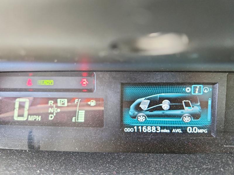 Photo 9 from auction – 2015 TOYOTA PRIUS V with VIN JTDZN3EU3FJ021904