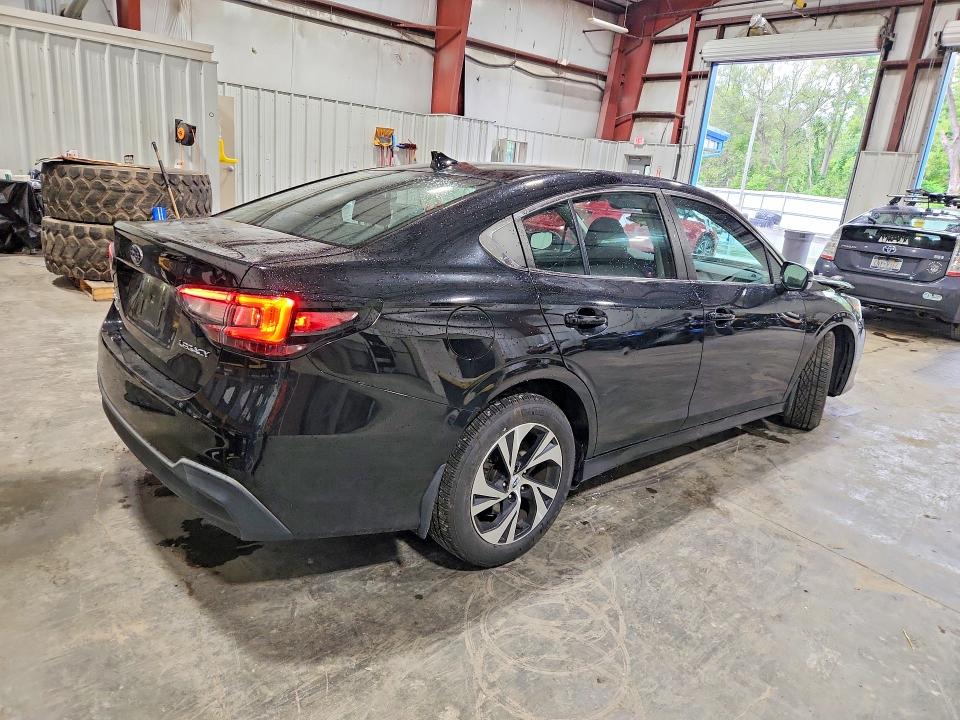 Фото 3 с аукциона – 2020 SUBARU LEGACY с VIN 4S3BWAC65L3005937