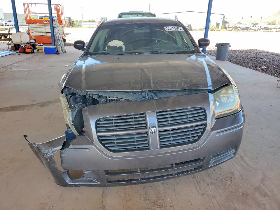 Photo 5 from auction – 2006 DODGE MAGNUM with VIN 2D4FV47T06H385876