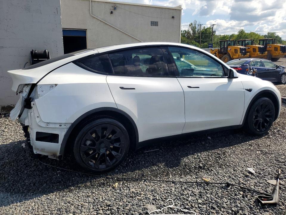 Photo 3 from auction – 2020 TESLA MODEL Y with VIN 5YJYGDEE7LF042925