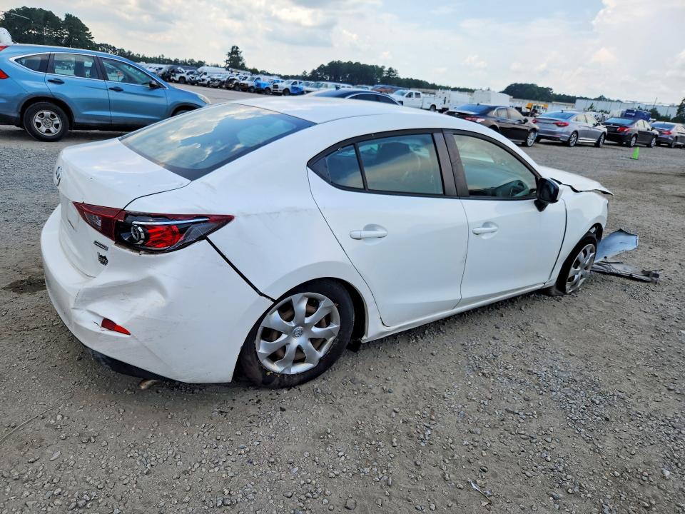 Photo 3 from auction – 2016 MAZDA 3 with VIN 3MZBM1T77GM321209