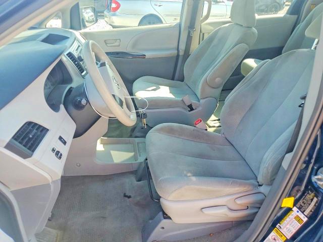 Photo 7 from auction – 2012 TOYOTA SIENNA with VIN 5TDZK3DC6CS204312