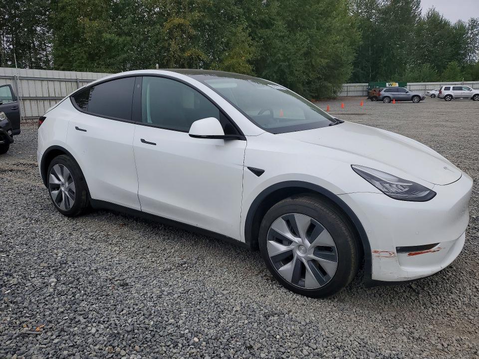 Photo 4 from auction – 2022 TESLA MODEL Y with VIN 7SAYGDEE8NF574805