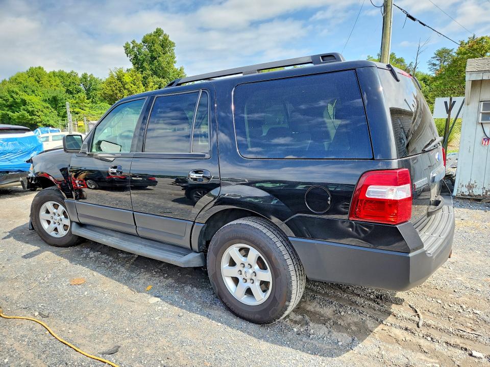 Photo 2 from auction – 2011 FORD EXPEDITION with VIN 1FMJU1G56BEF37831