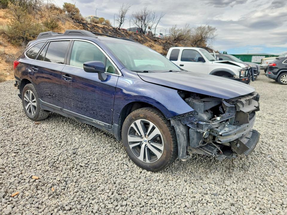 Photo 4 from auction – 2018 SUBARU OUTBACK with VIN 4S4BSANC2J3219579