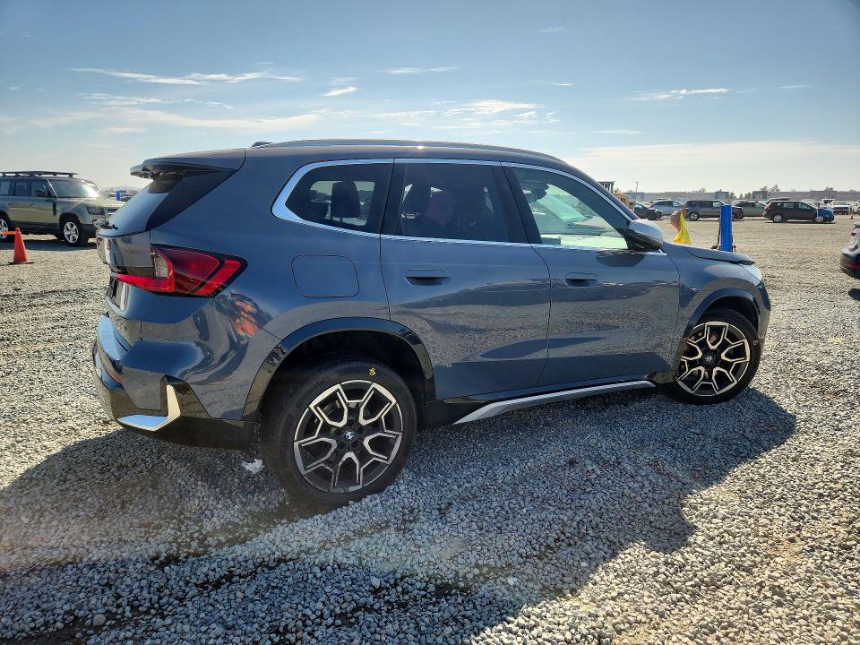 Photo 3 from auction – 2023 BMW X1 with VIN WBX73EF05P5W47990