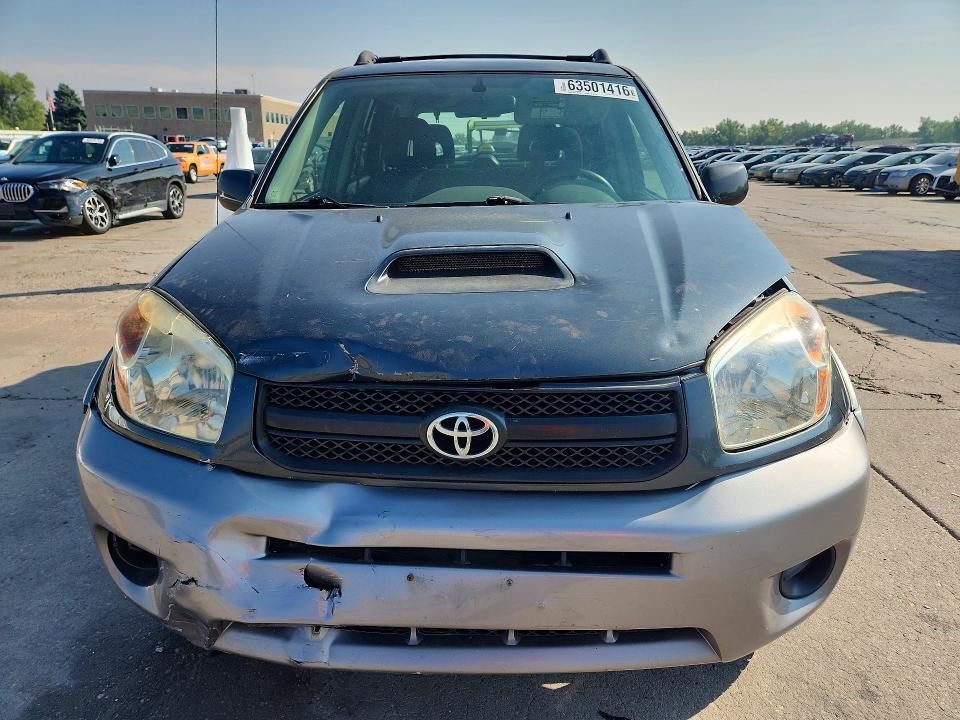 Photo 5 from auction – 2004 TOYOTA RAV4 with VIN JTEHD20V446017137
