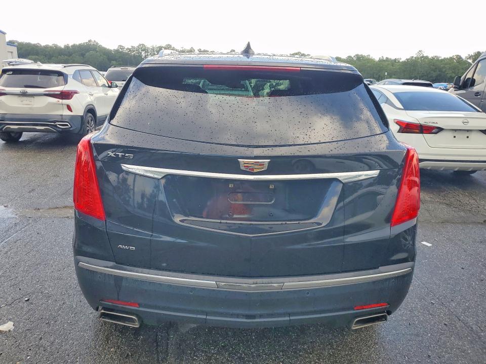 Photo 6 from auction – 2017 CADILLAC XT5 with VIN 1GYKNERS2HZ206756