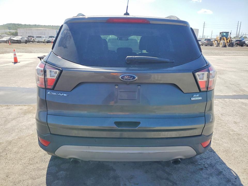 Photo 6 from auction – 2017 FORD ESCAPE with VIN 1FMCU0GD9HUD93409