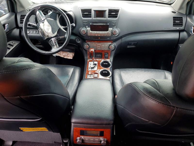 Photo 8 from auction – 2011 TOYOTA HIGHLANDER with VIN 5TDYK3EH6BS026342
