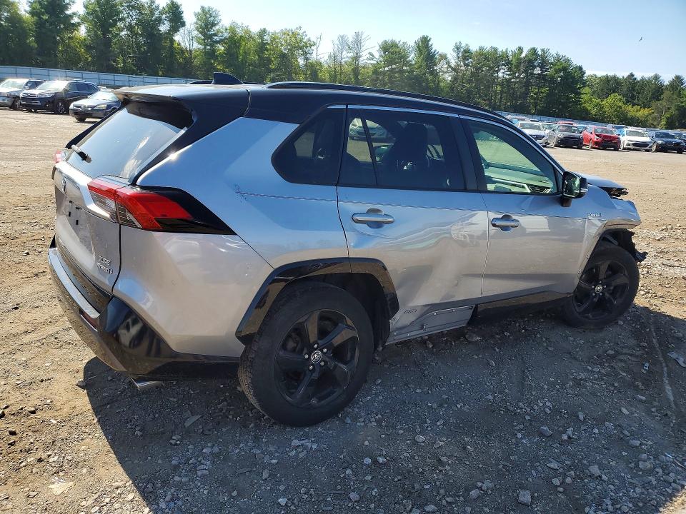 Photo 3 from auction – 2020 TOYOTA RAV4 with VIN JTMEWRFV5LD548567