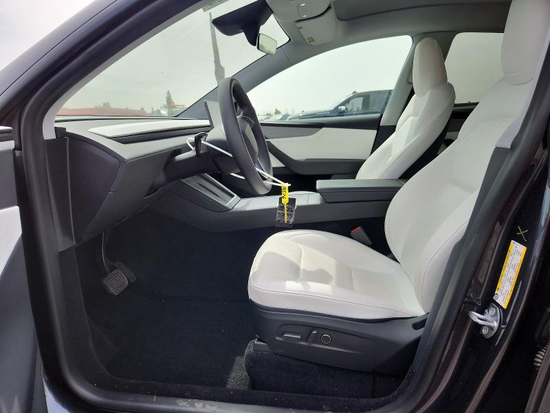 Photo 7 from auction – 2026 TESLA MODEL Y with VIN 7SAYGDED5TF385971