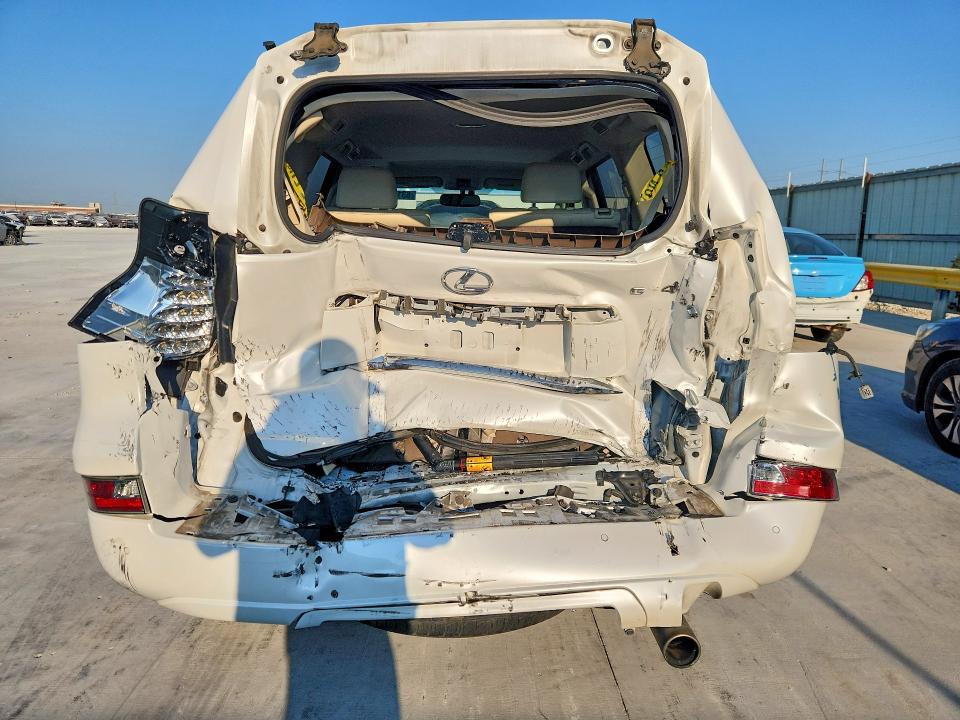 Photo 6 from auction – 2017 LEXUS GX with VIN JTJBM7FX7H5178994