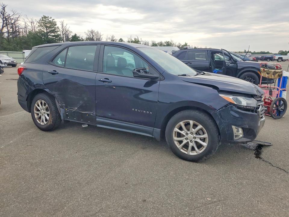 Photo 4 from auction – 2020 CHEVROLET EQUINOX with VIN 3GNAXHEV9LS530233