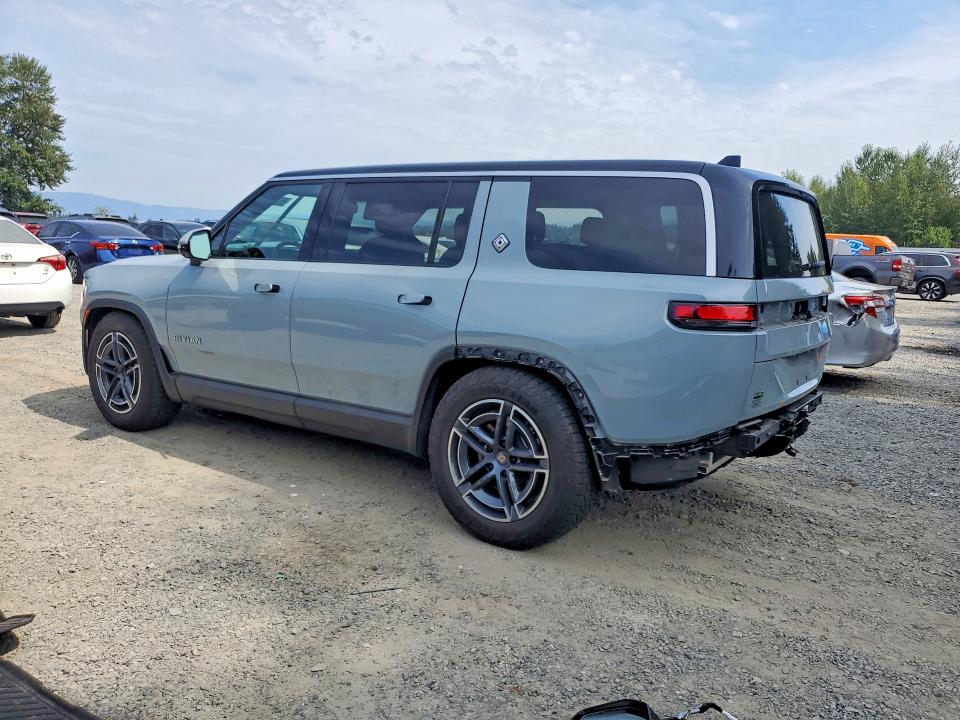 Photo 2 from auction – 2025 RIVIAN R1S with VIN 7PDSGBBA1SN047509