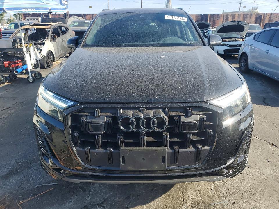 Фото 5 с аукциона – 2025 AUDI Q7 с VIN WA1LVBF79SD022759