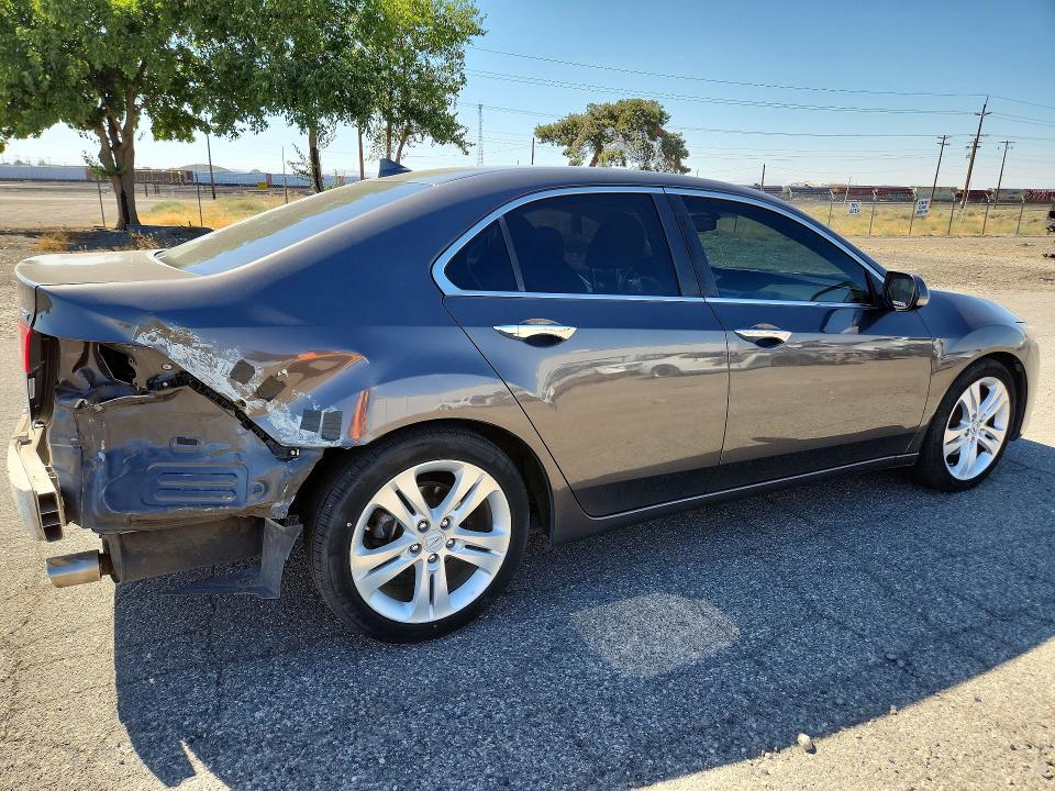 Photo 3 from auction – 2010 ACURA TSX with VIN JH4CU4F60AC003032