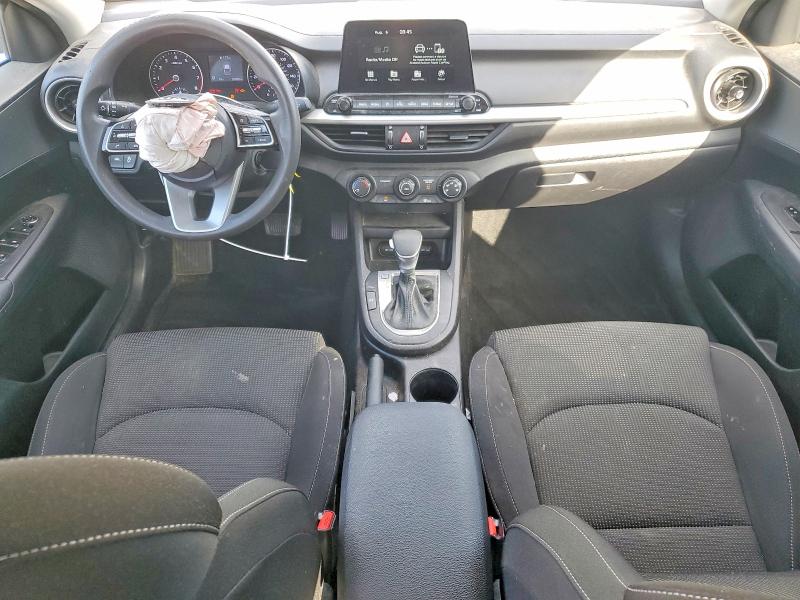 Photo 8 from auction – 2021 KIA FORTE with VIN 3KPF24AD1ME391220