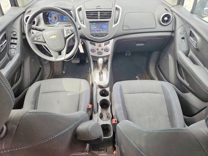 Photo 8 from auction – 2015 CHEVROLET TRAX with VIN 3GNCJRSBXFL229673