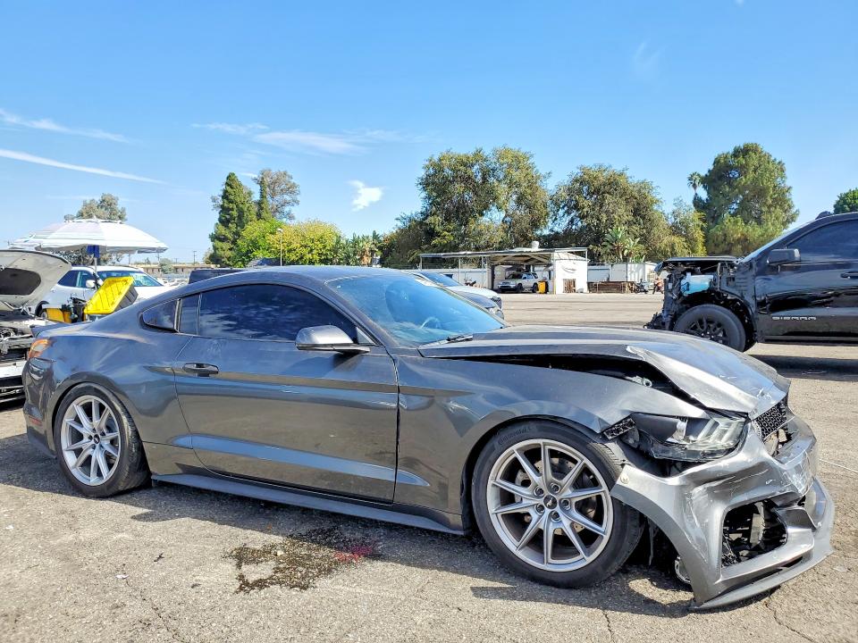 Photo 4 from auction – 2016 FORD MUSTANG with VIN 1FA6P8TH7G5337239