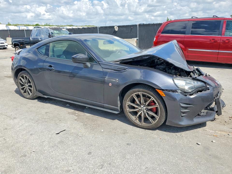 Photo 4 from auction – 2019 TOYOTA 86 with VIN JF1ZNAA17K8702400