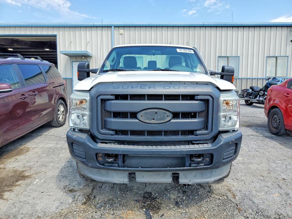 Zdjęcie 5 z aukcji – 2013 FORD F250 z VIN 1FTBF2B67DEB30189
