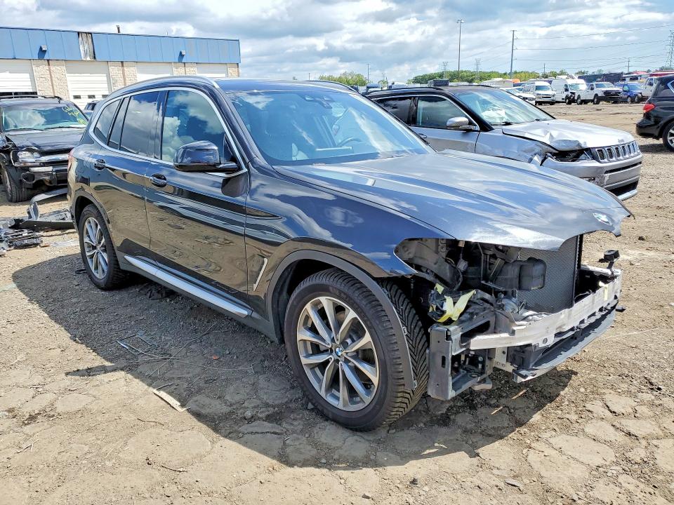 Photo 4 from auction – 2019 BMW X3 with VIN 5UXTR9C52KLP86852