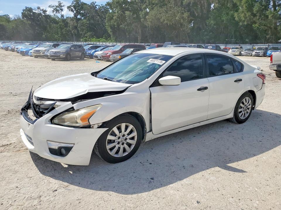 NISSAN ALTIMA 2015 with VIN 1N4AL3AP3FC282317 - Photo from auction